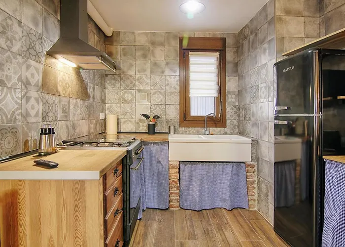 La Casa De Nini El Arenal (Castile and Leon)